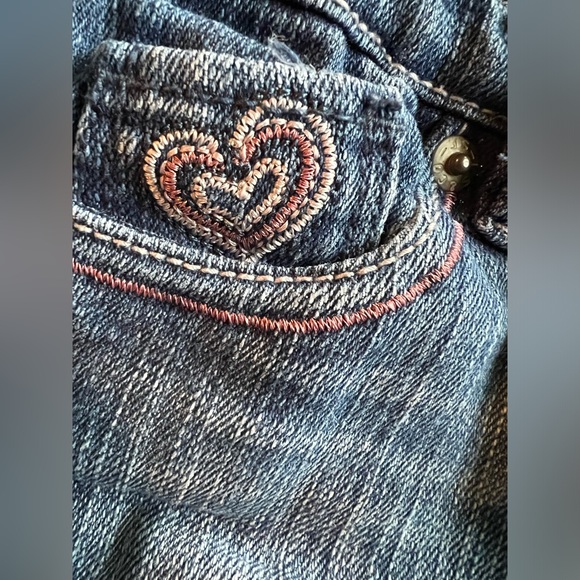 Levi’s Toddler Shorts. Size 3T - Picture 14 of 15